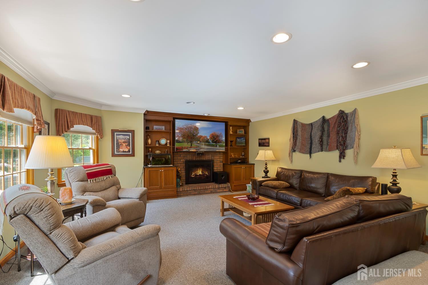 1 Hawthorn Road Image 5