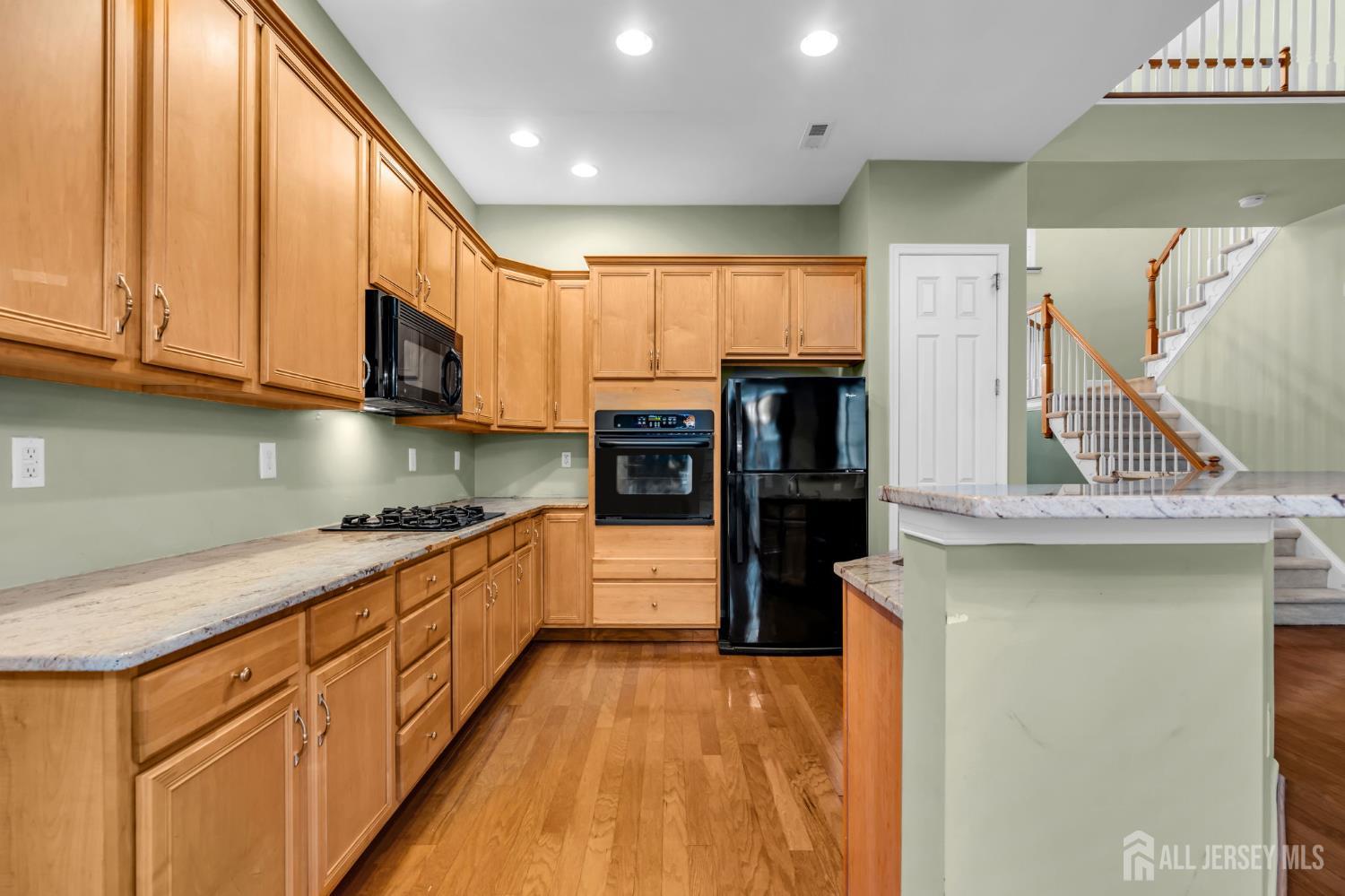 14 Harbor Town Way Image 1