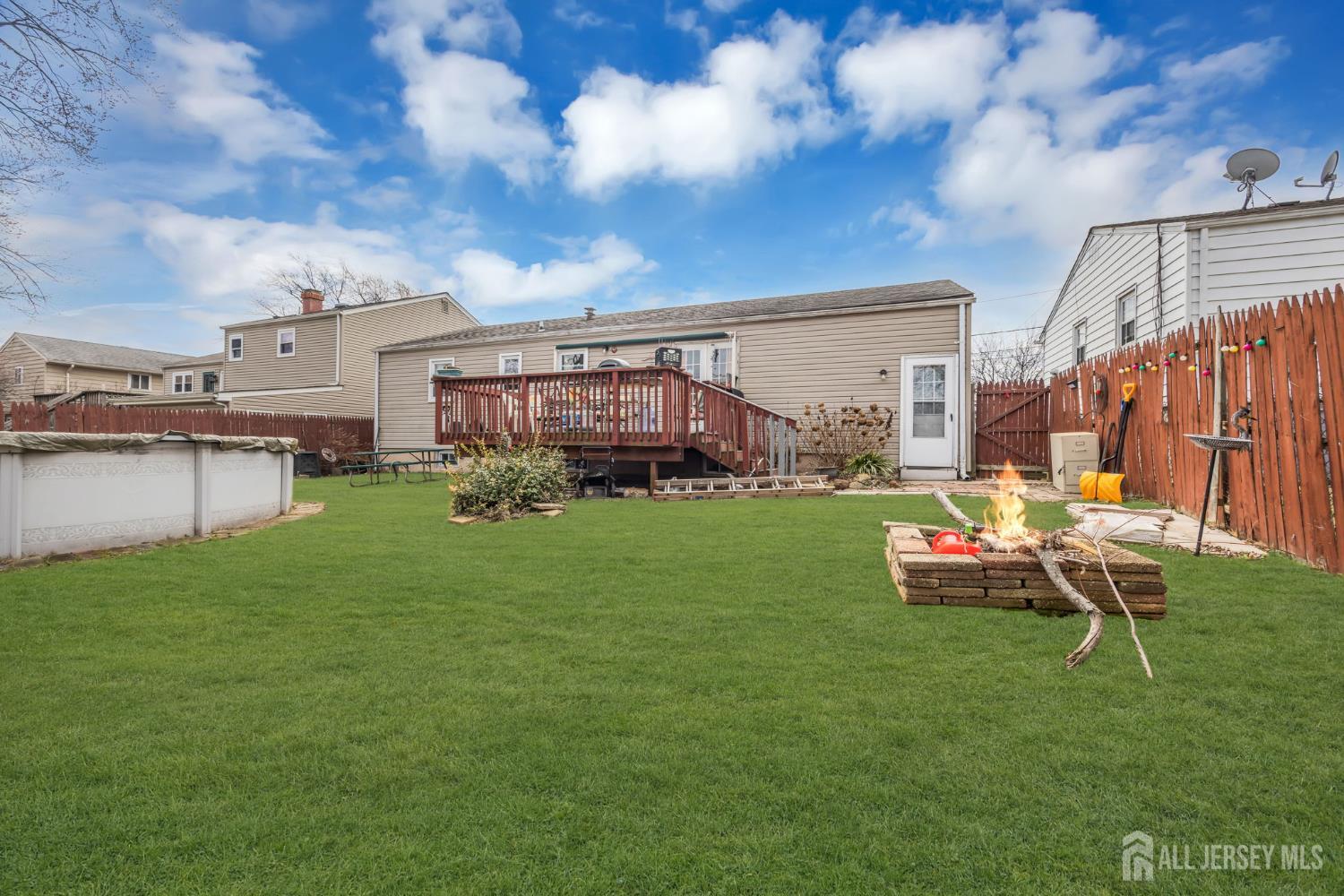 14 Hastings Place, Carteret, NJ, 07008 image 42