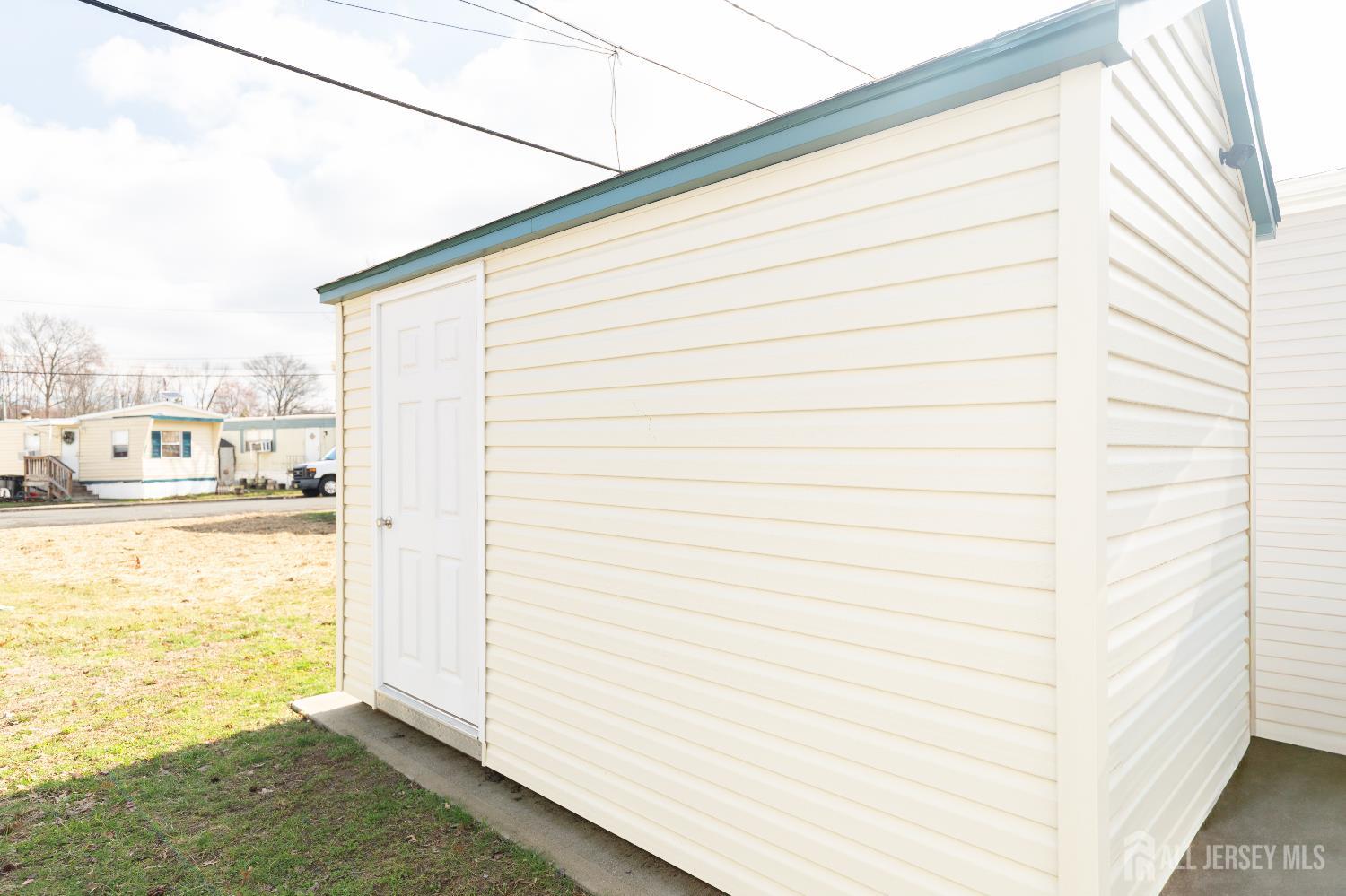 4 Oakdale Village Drive, South Brunswick, NJ, 08902 image 18