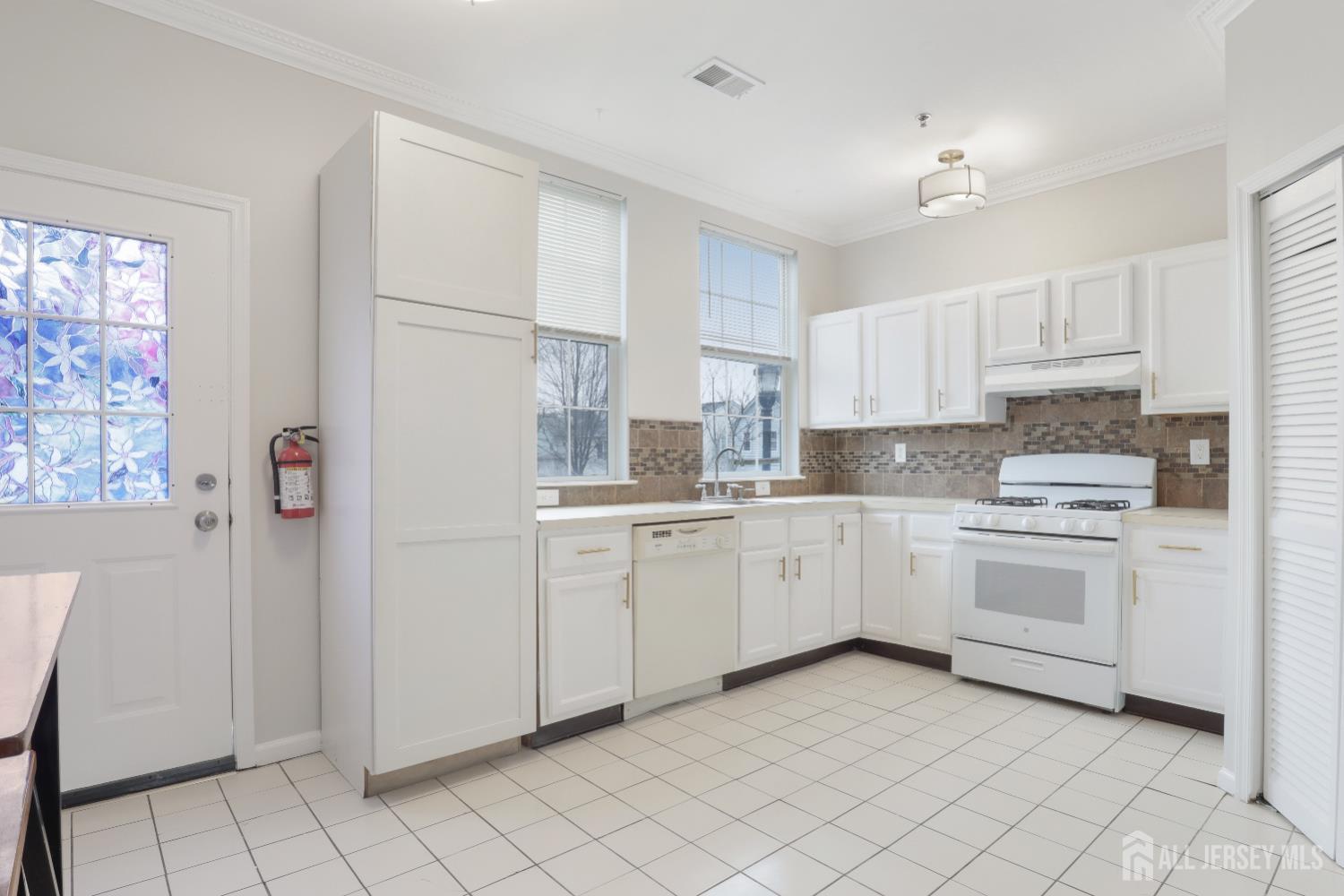 130 Remsen Avenue B, New Brunswick, NJ, 08901 image 9