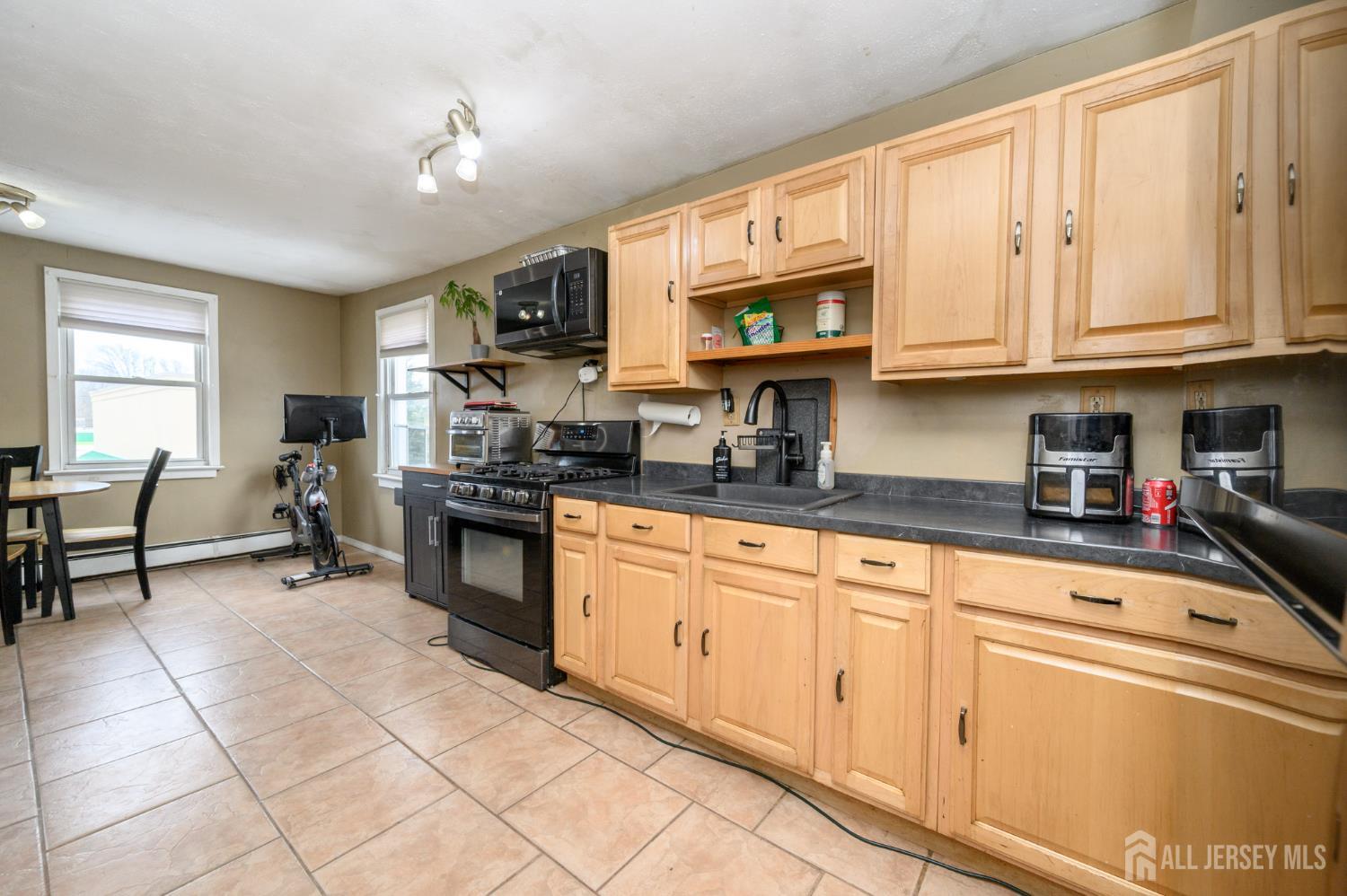 377 Avenel Street, Avenel, NJ, 07001 image 31