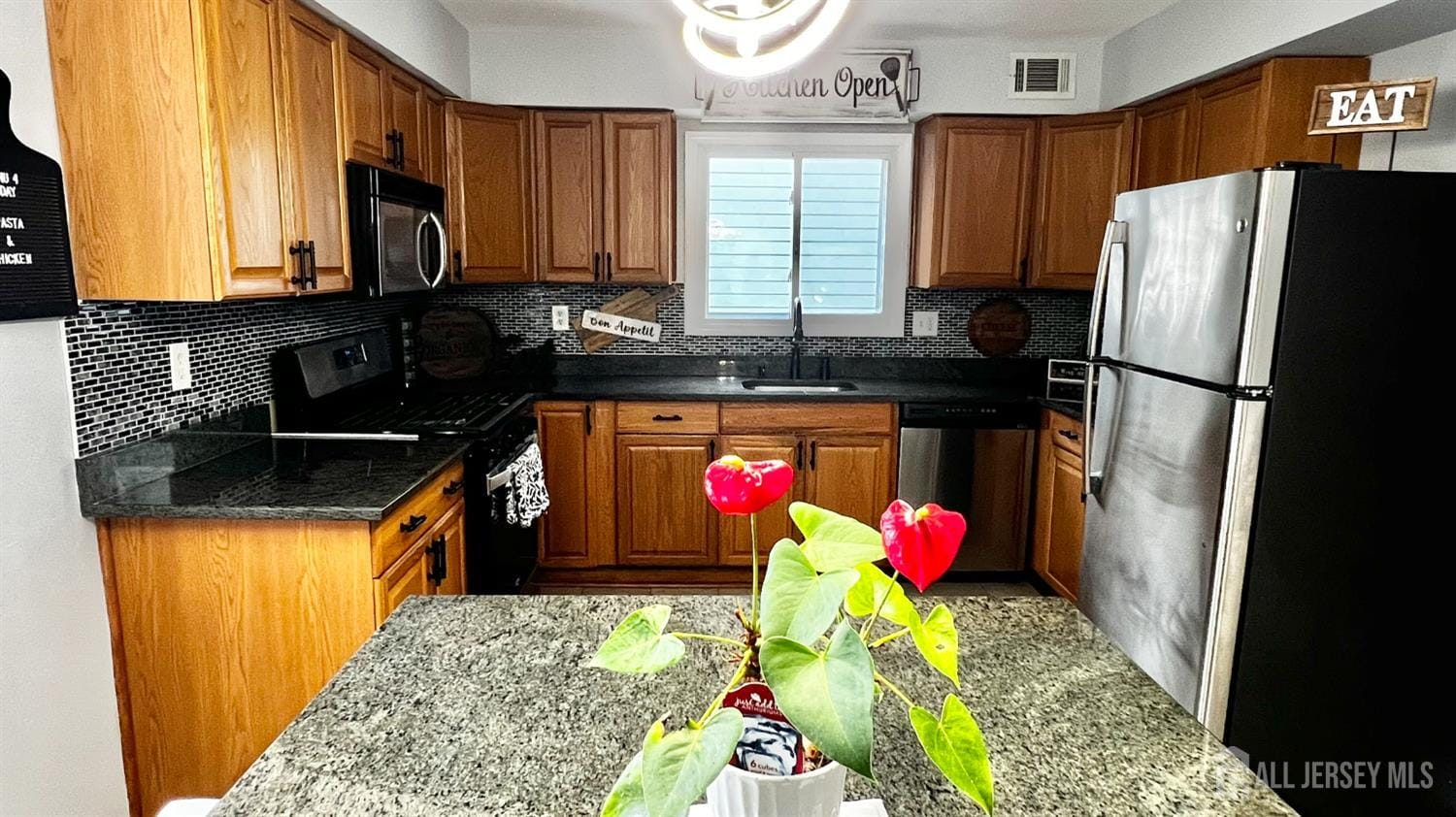 125 Kimberly Road, Colonia, NJ, 07067 image 12