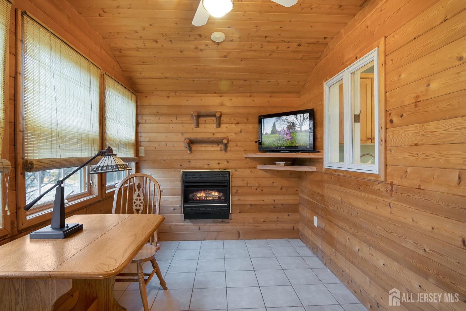 12 Kester Drive, Edison, NJ, 08817 image 16