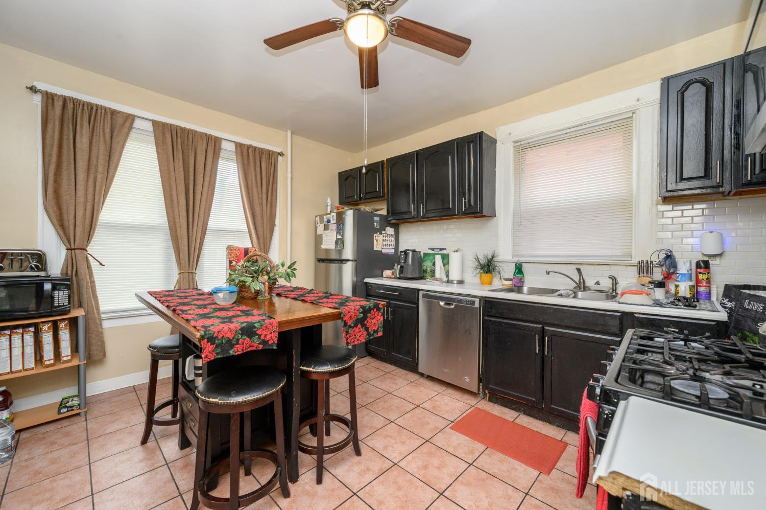 1053 Hunterdon Street, Newark, NJ, 07112 image 12