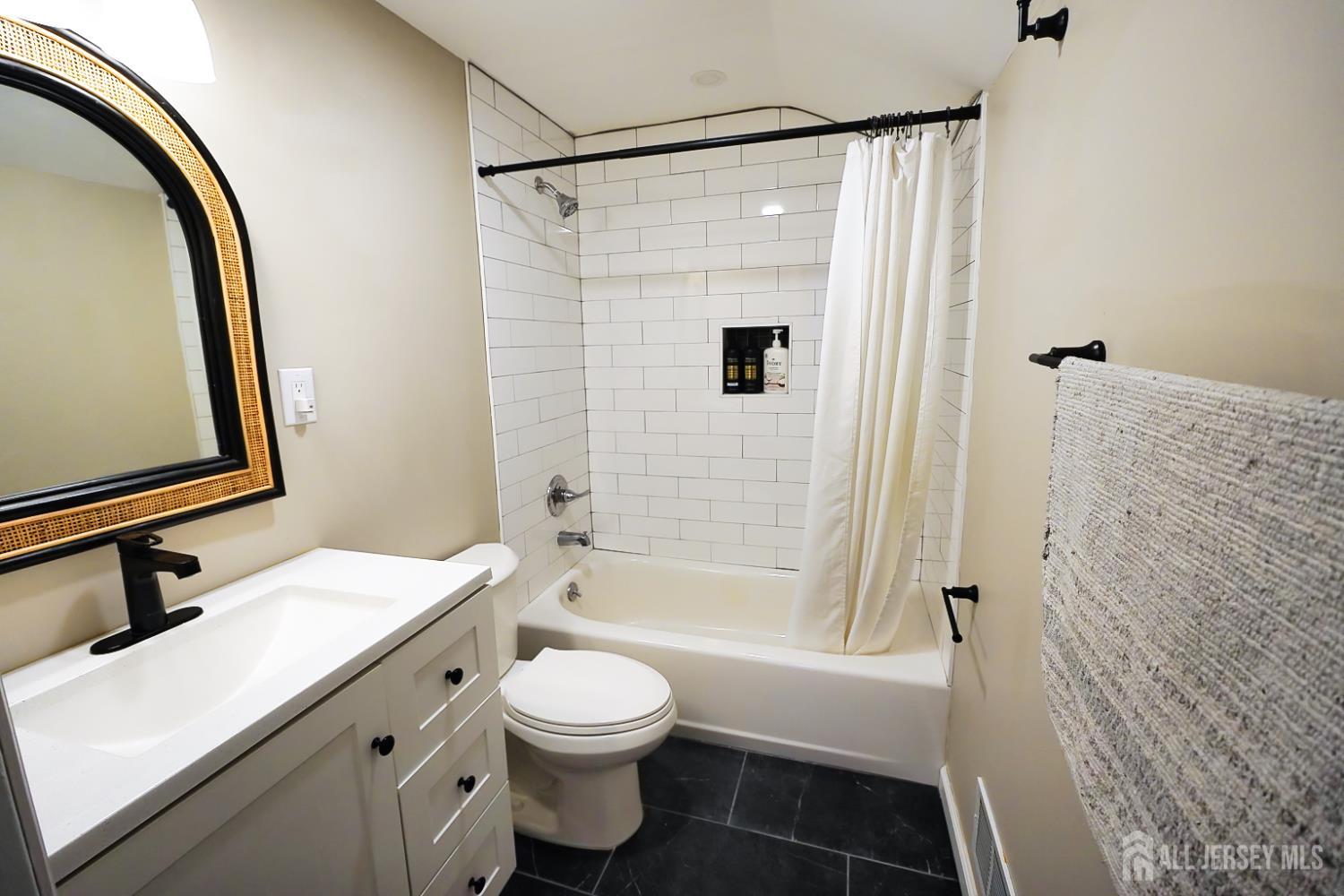 28 E Duchess Avenue, Middletown, NJ, 07748 image 14