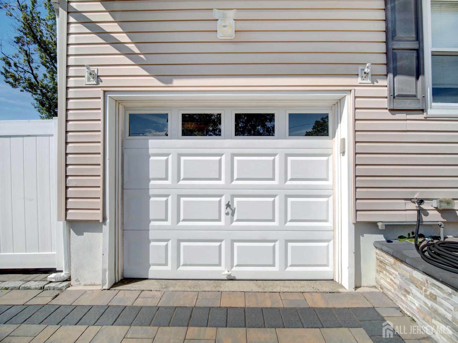 17 Thelma Court Image 5