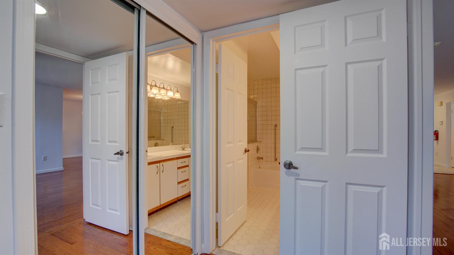 2 Hempstead Drive, Monroe, NJ, 08831 image 20