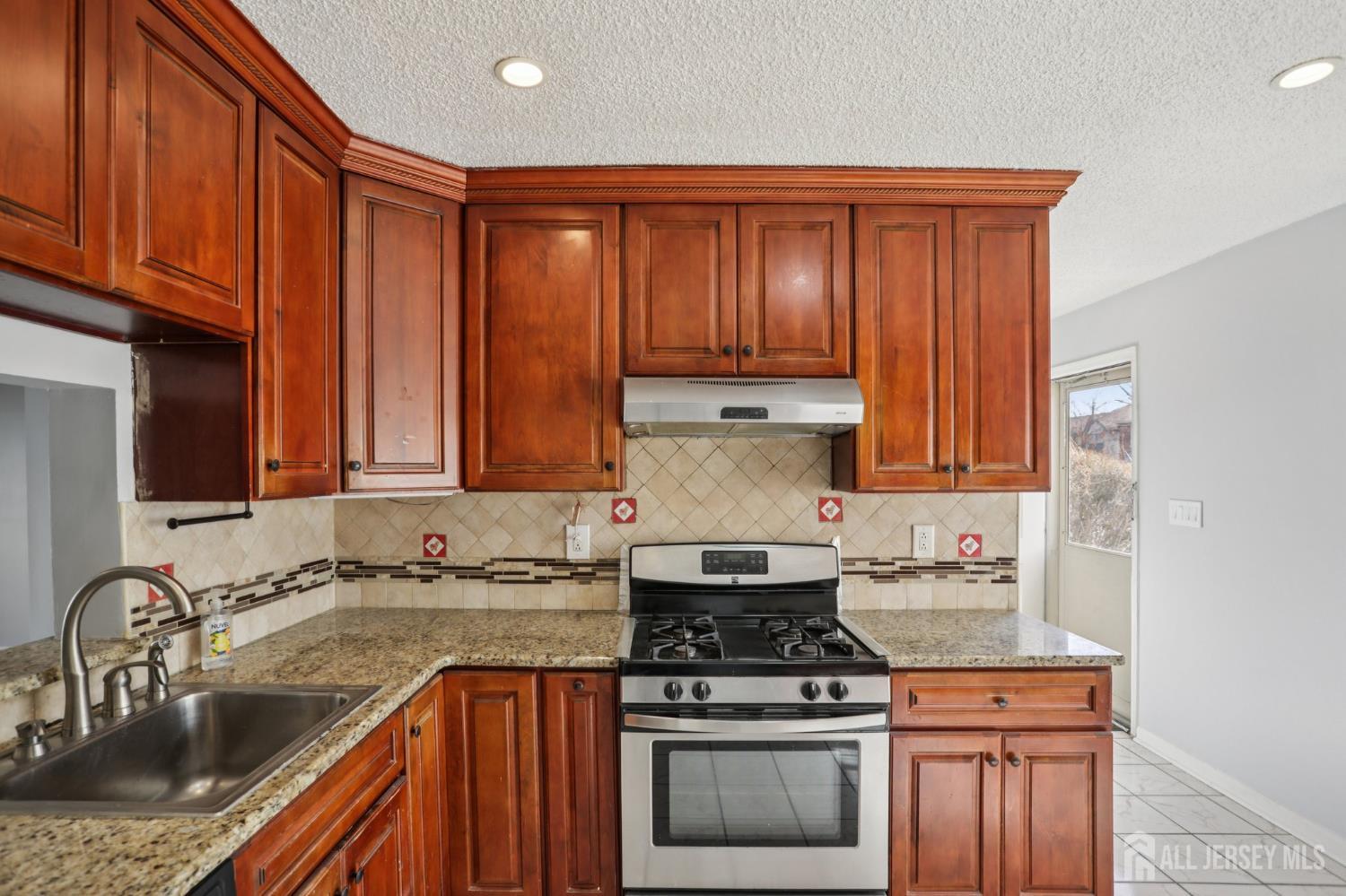 204 Hampshire Court, Piscataway, NJ, 08854 image 10