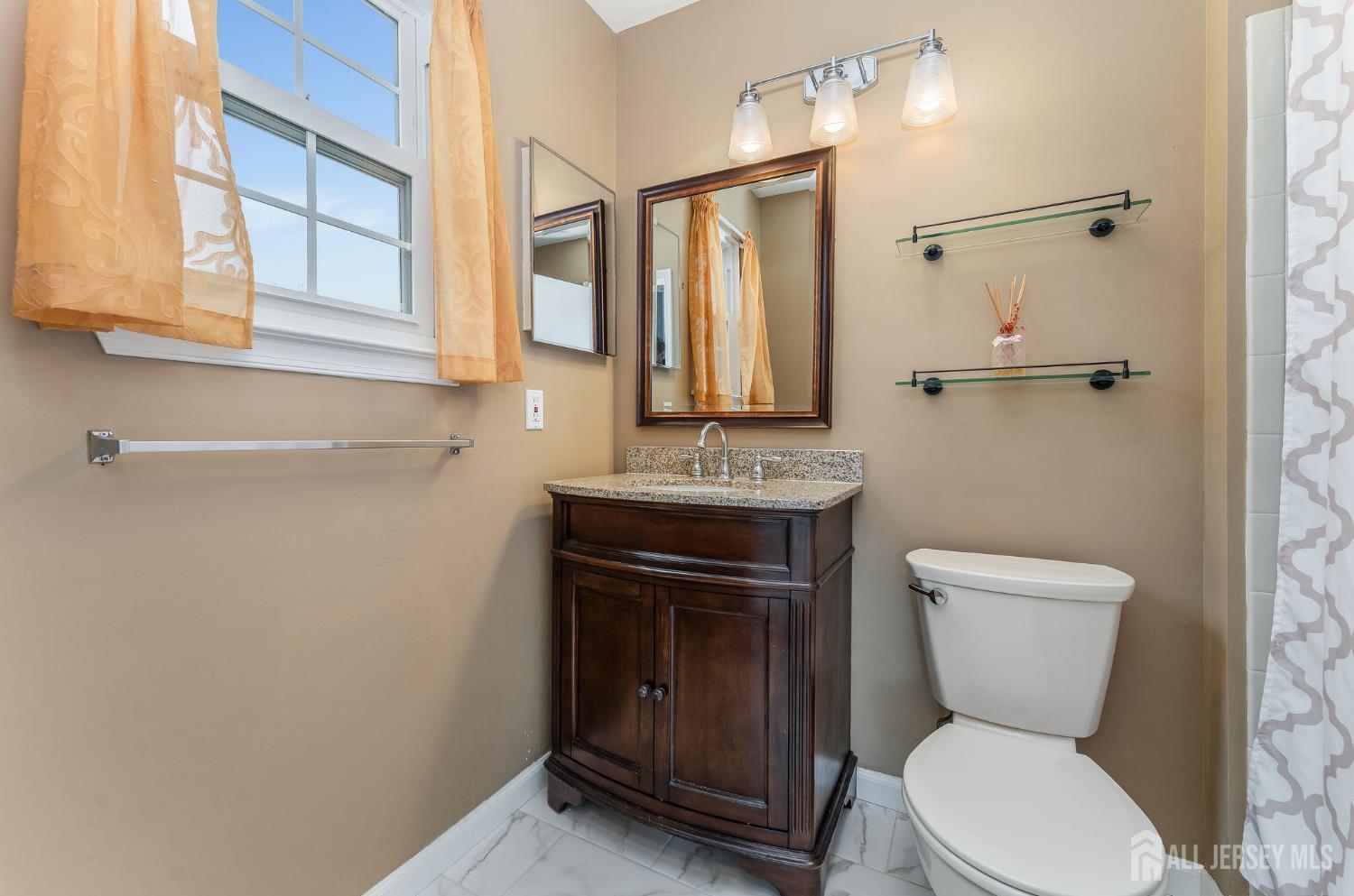 382 Hadleigh Lane, North Brunswick, NJ, 08902 image 20