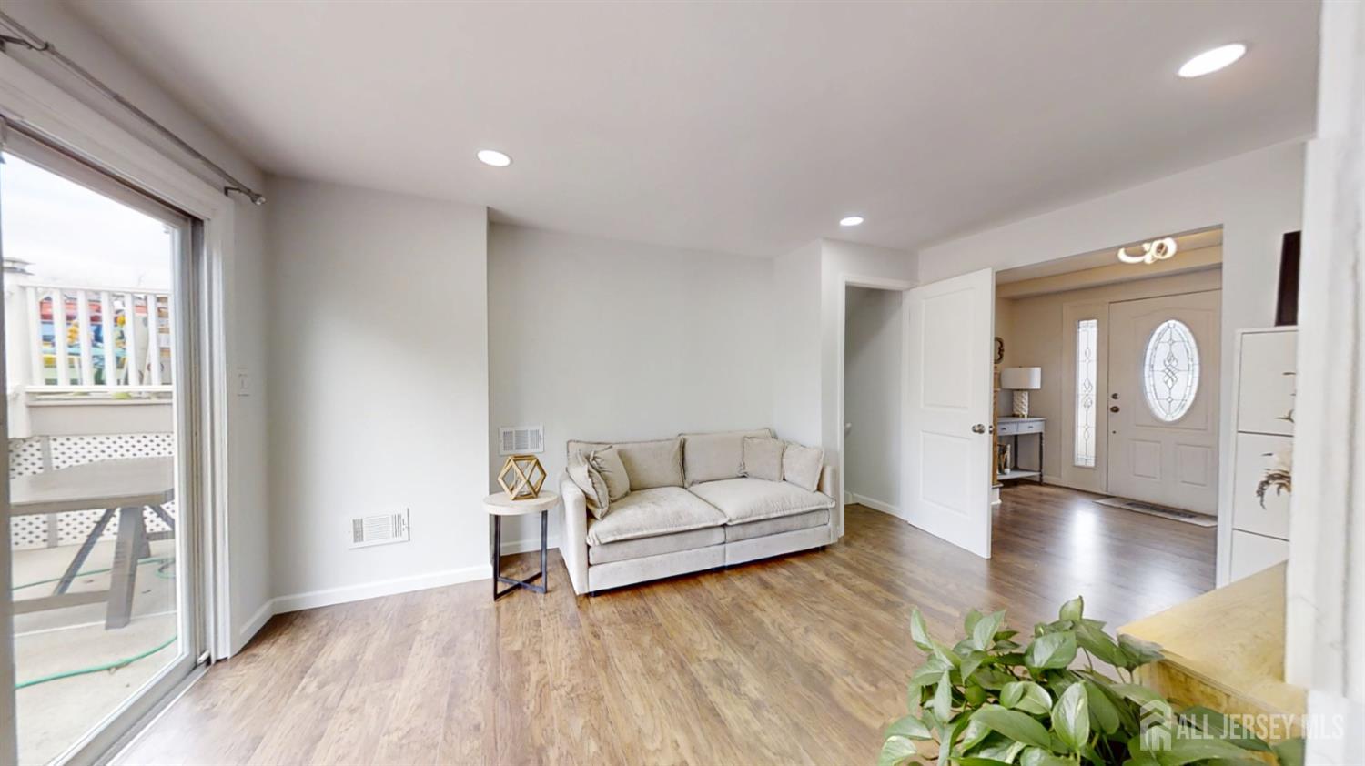 13 Moryan Road, Edison, NJ, 08817 image 25