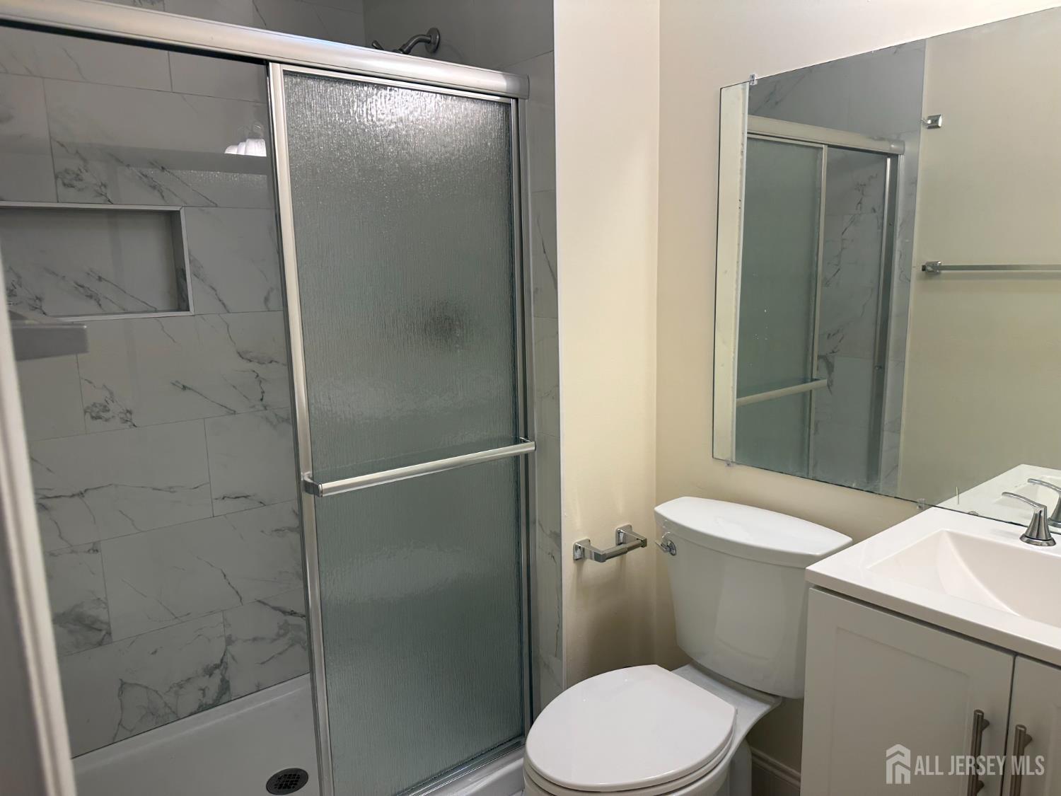 13 Albury Way Image 5