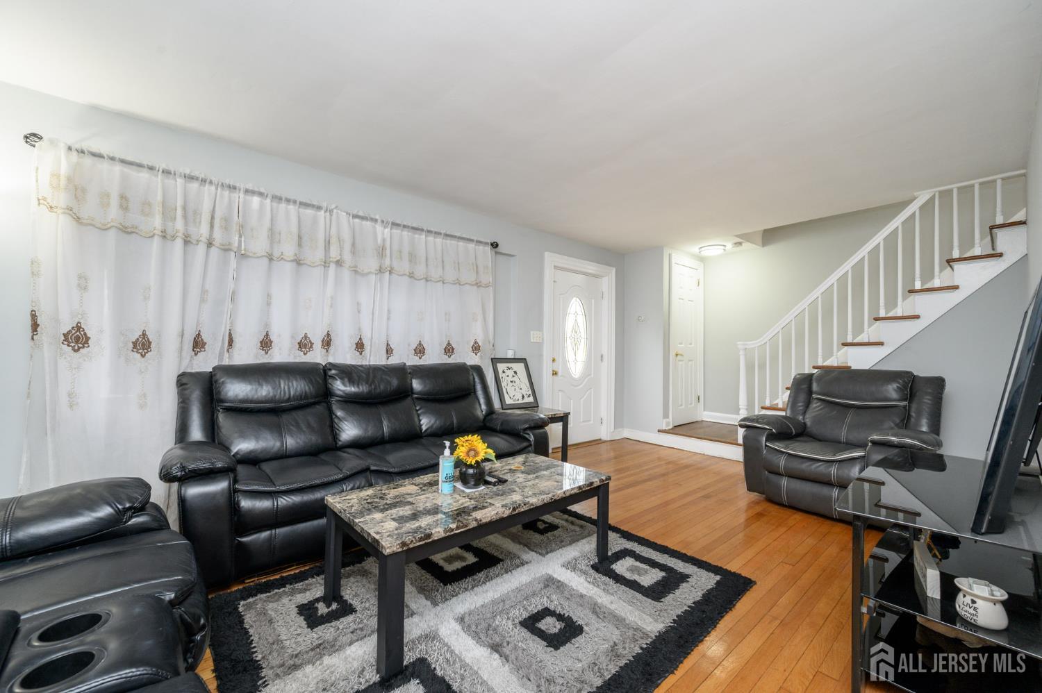 160 Carteret Avenue Image 5