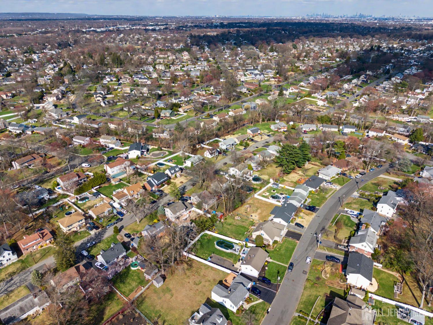 70 Oxford Road, Colonia, NJ, 07067 image 41