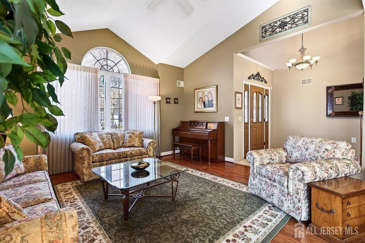 17 Gormley Lane Image 5