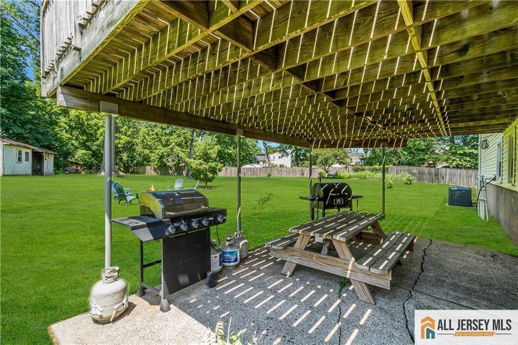 8 Whitehall Avenue, Edison, NJ, 08820 image 40