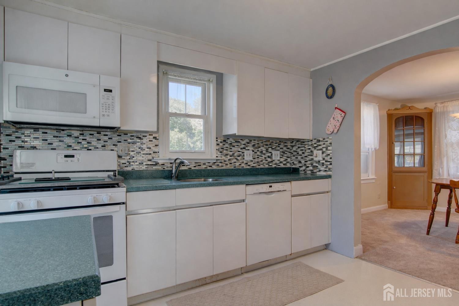 39 Harrison Street, Sayreville, NJ, 08872 image 8