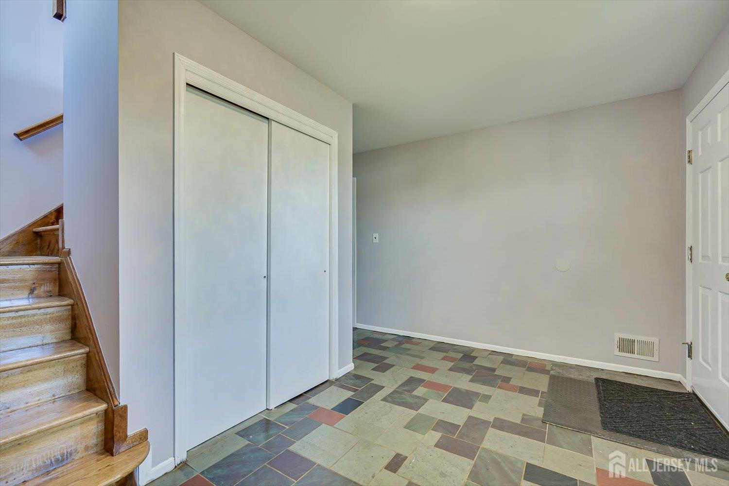 76 Pleasant Avenue, Iselin, NJ, 08830 image 6