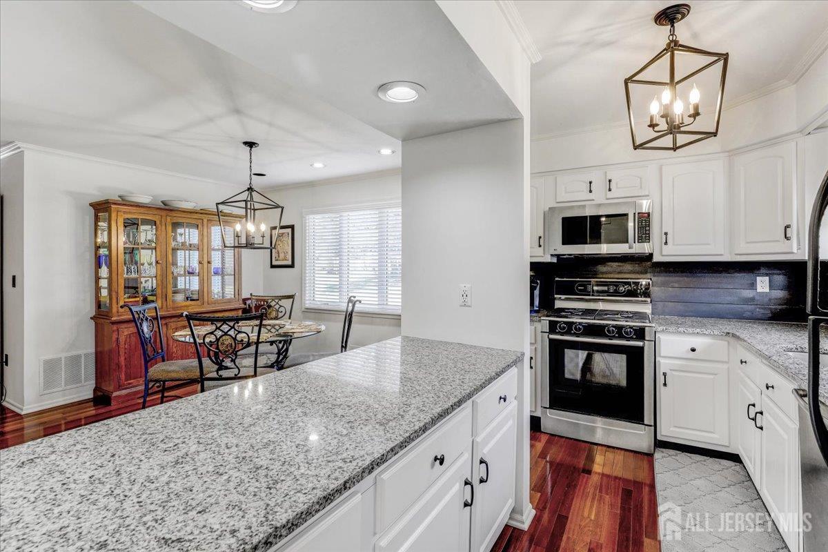 5 Chelsea Court, Sayreville, NJ, 08859 image 10