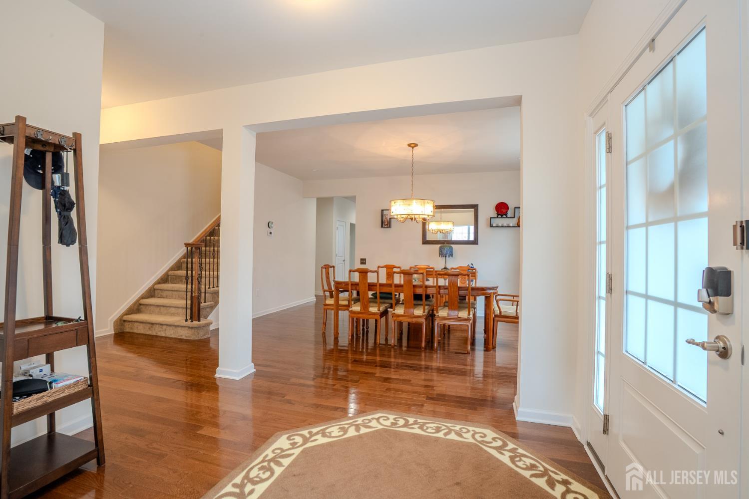 10 Traditions Place Image 5