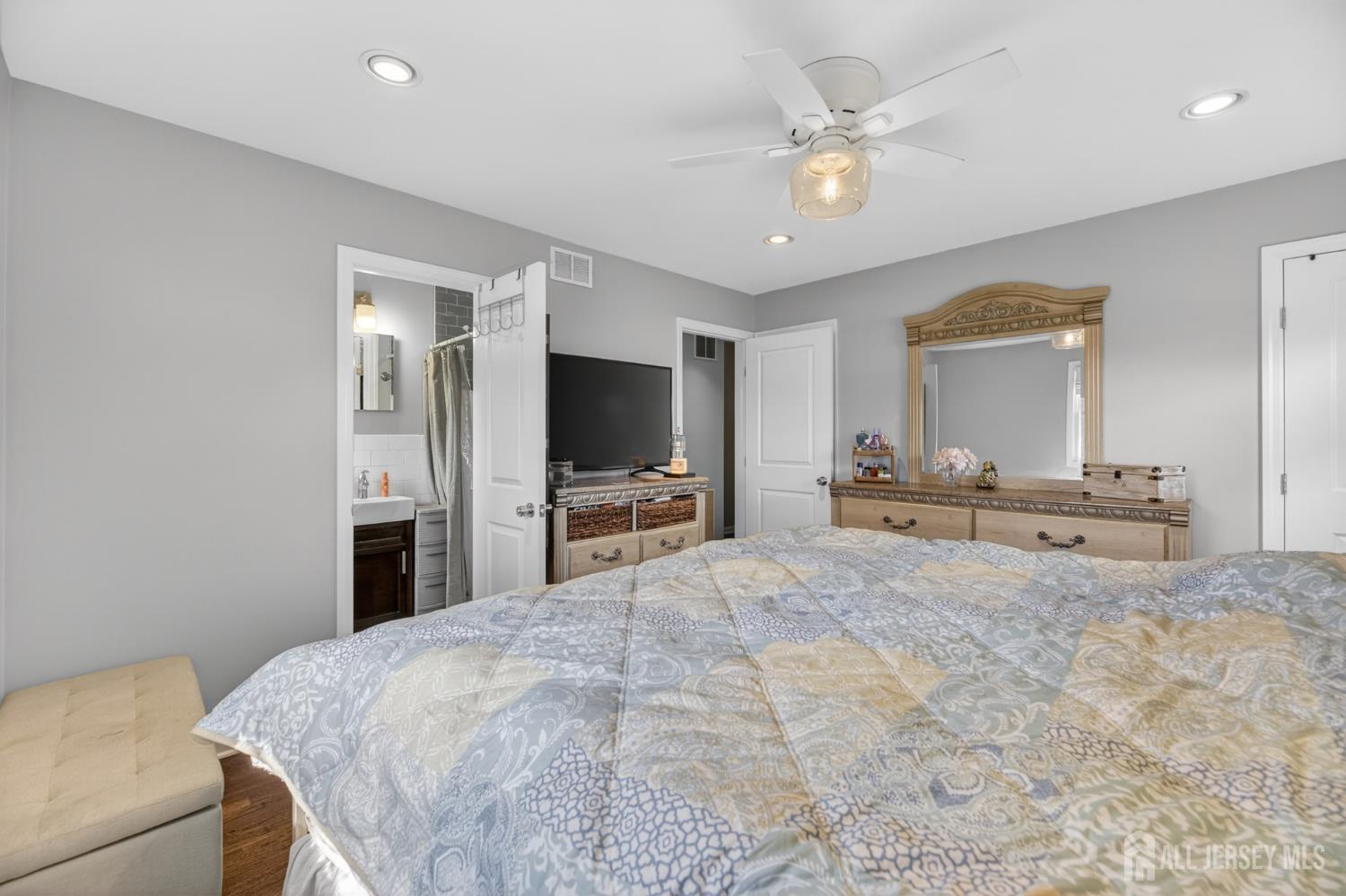 1382 Osage Road, North Brunswick, NJ, 08902 image 22