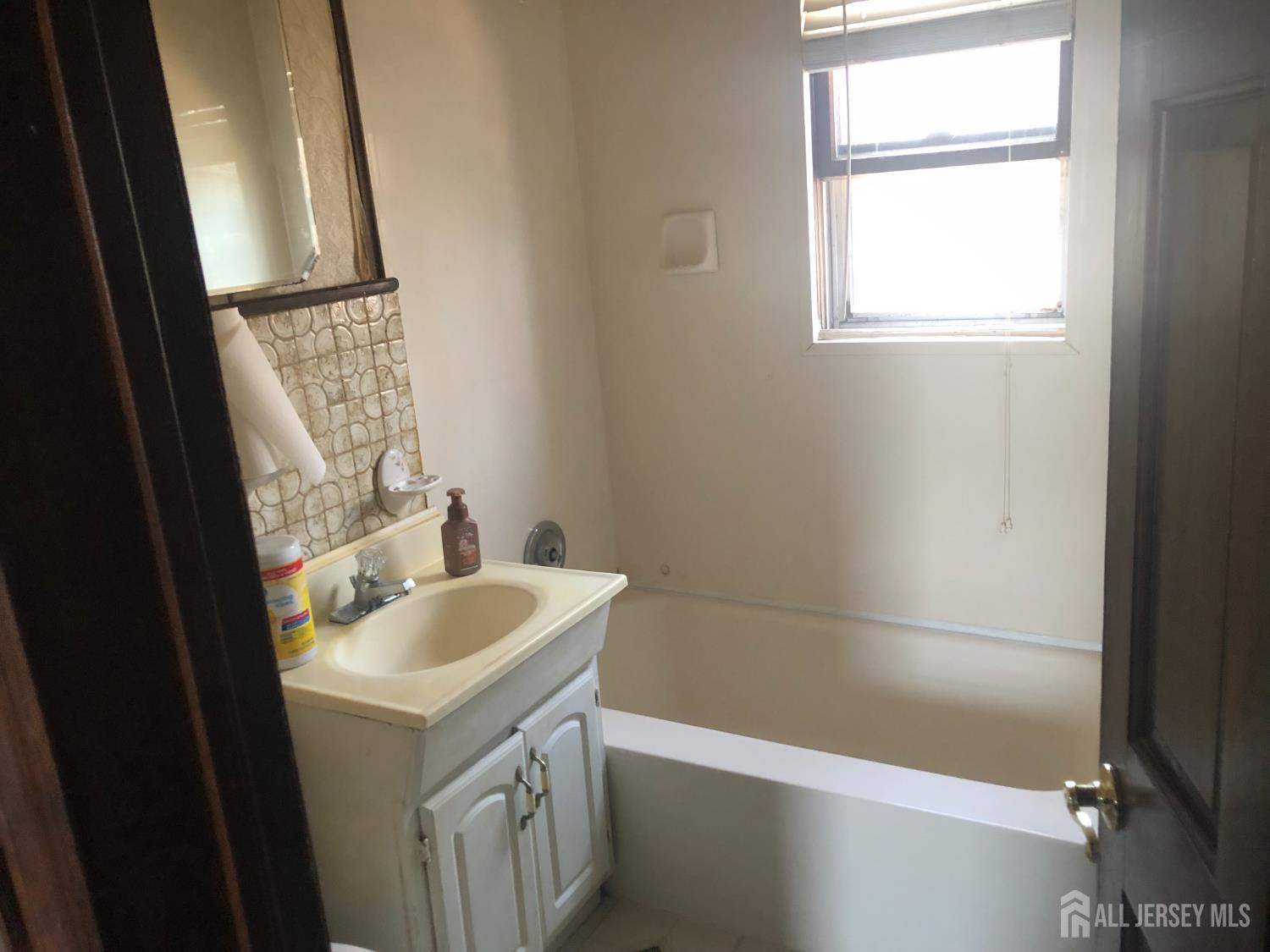 151 La Guardia Avenue, Iselin, NJ, 08830 image 8