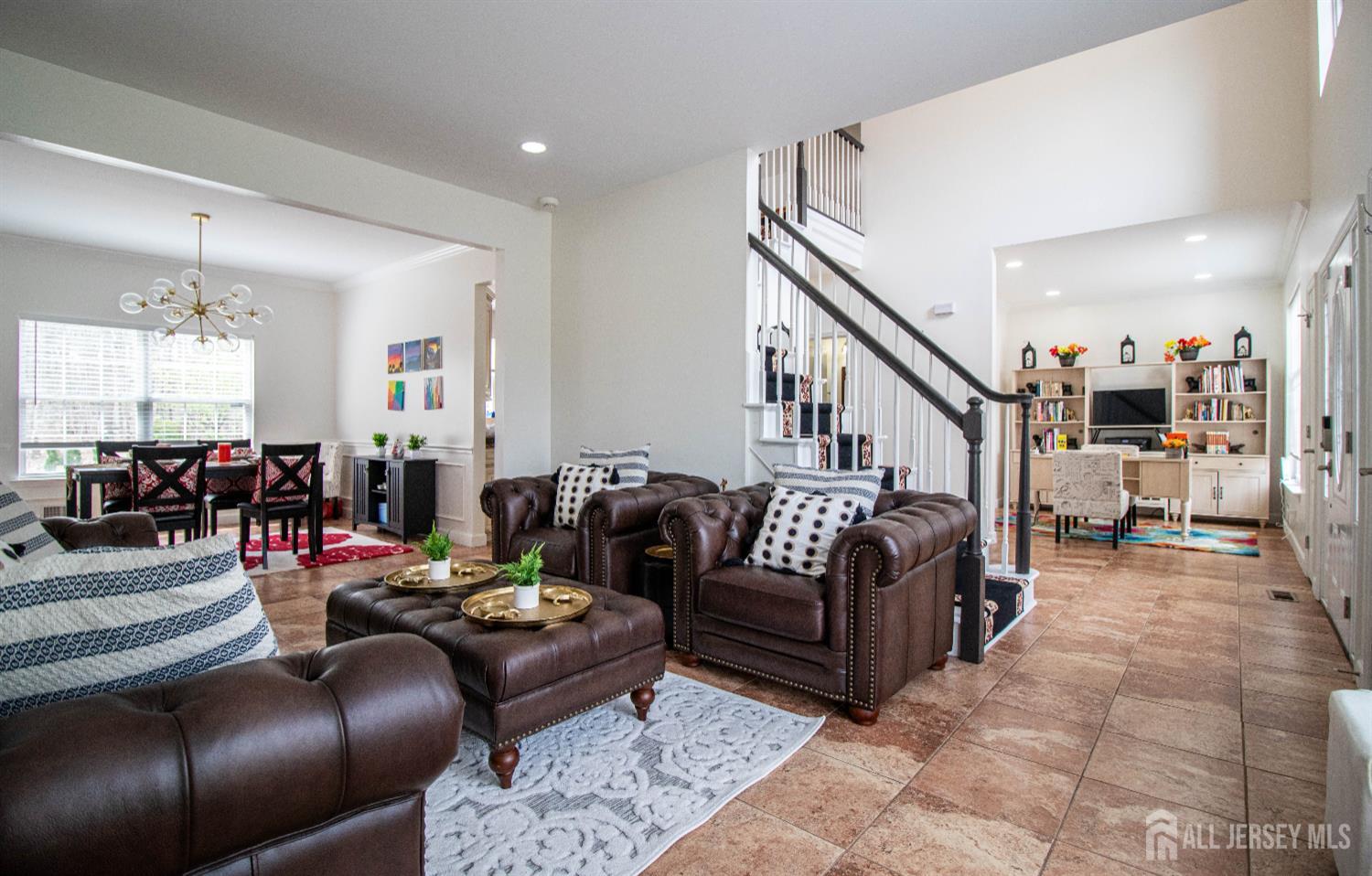 845 Woodbury Drive Image 3