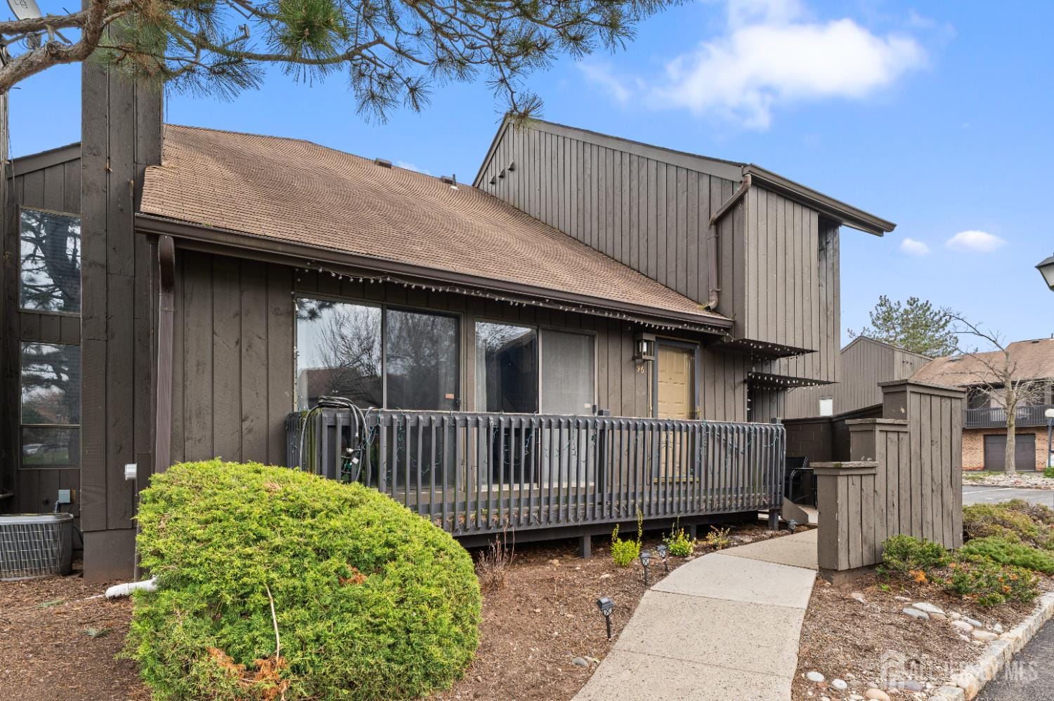 96 Westgate Drive Image 1