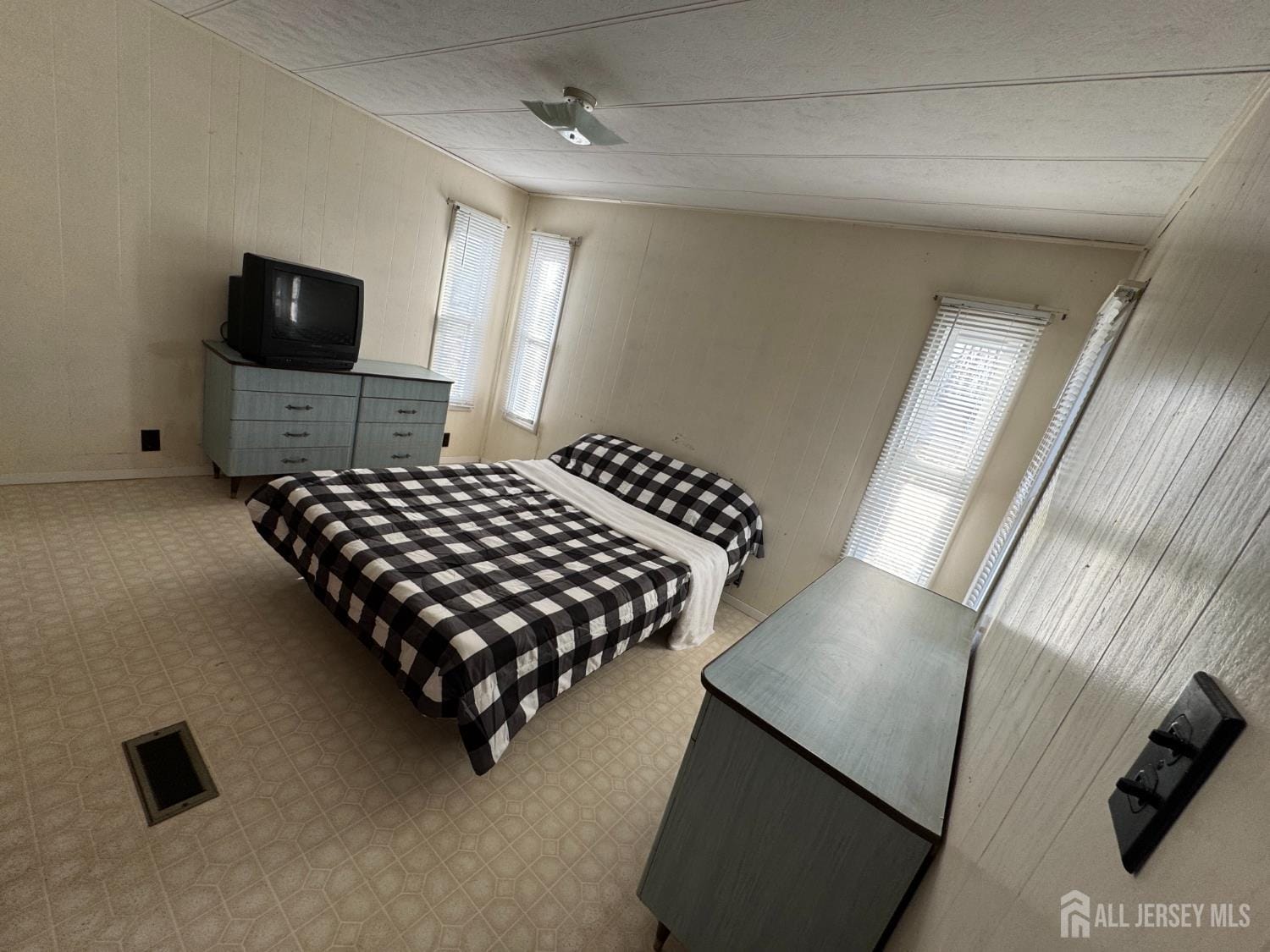 9 Sams Court, Hazlet, NJ, 07730 image 7