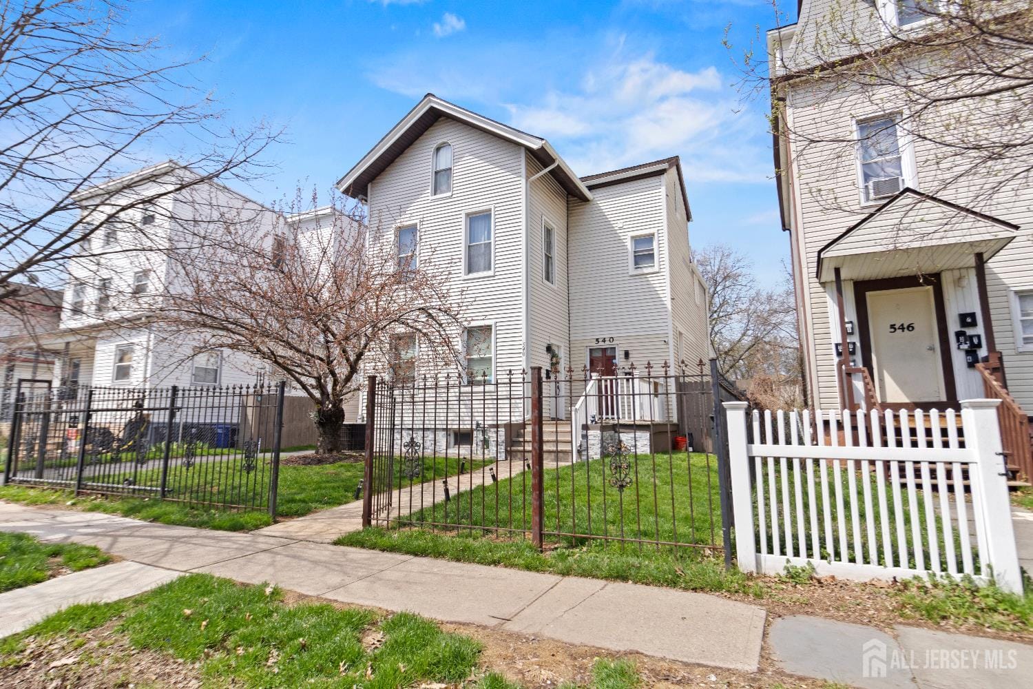 540-542 Jefferson Avenue Image 2