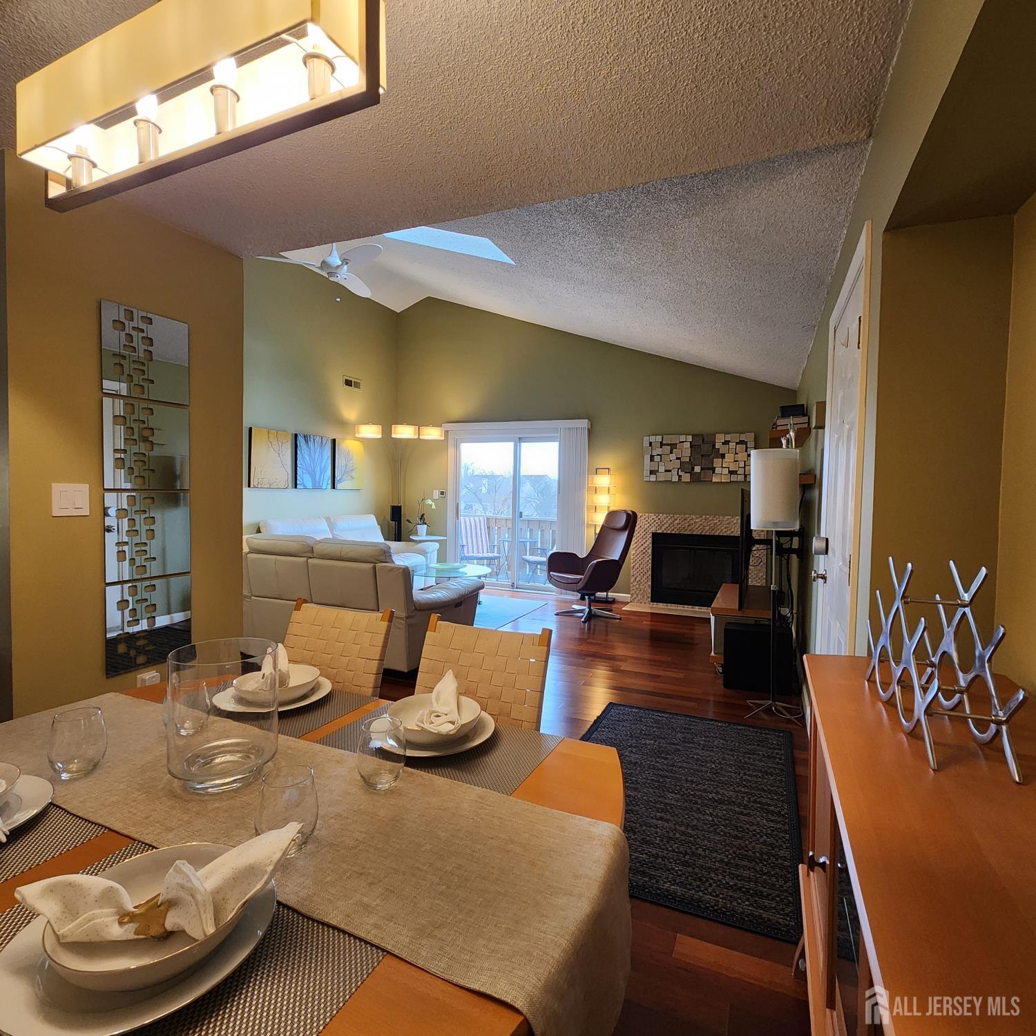 5321 Ravens Crest Drive Image 2