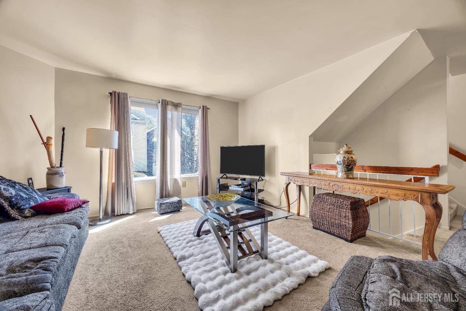 303 Holly Drive Image 4