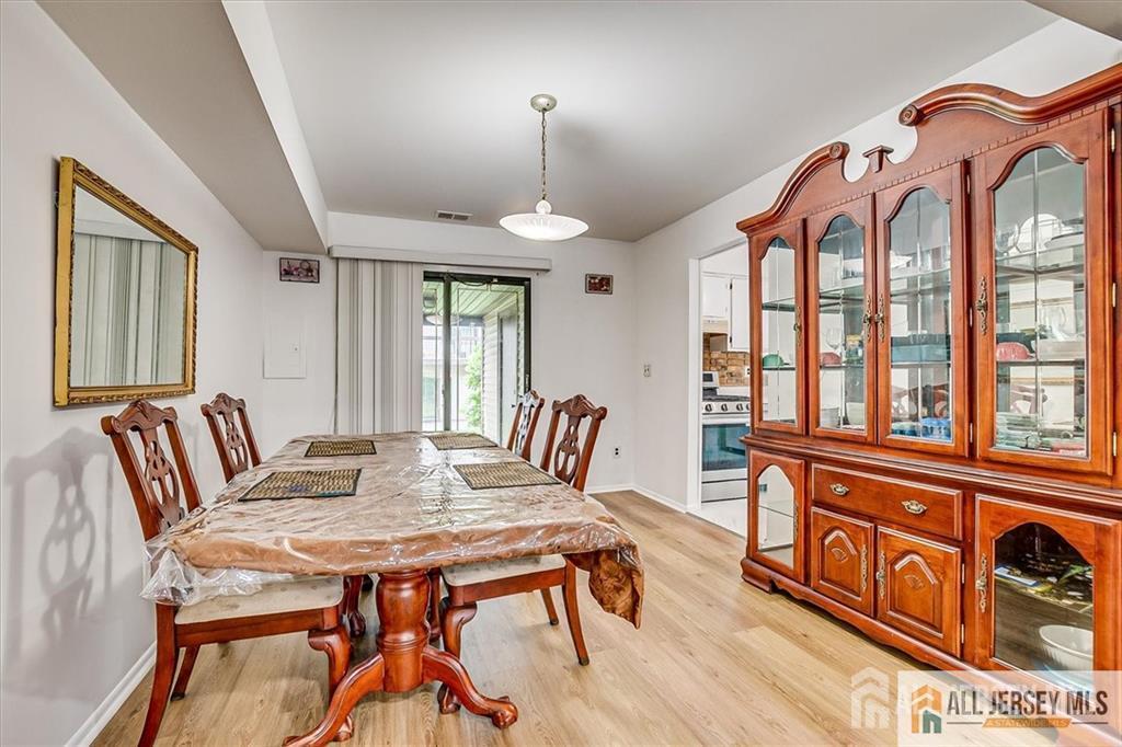 7402 Hana Road Image 5