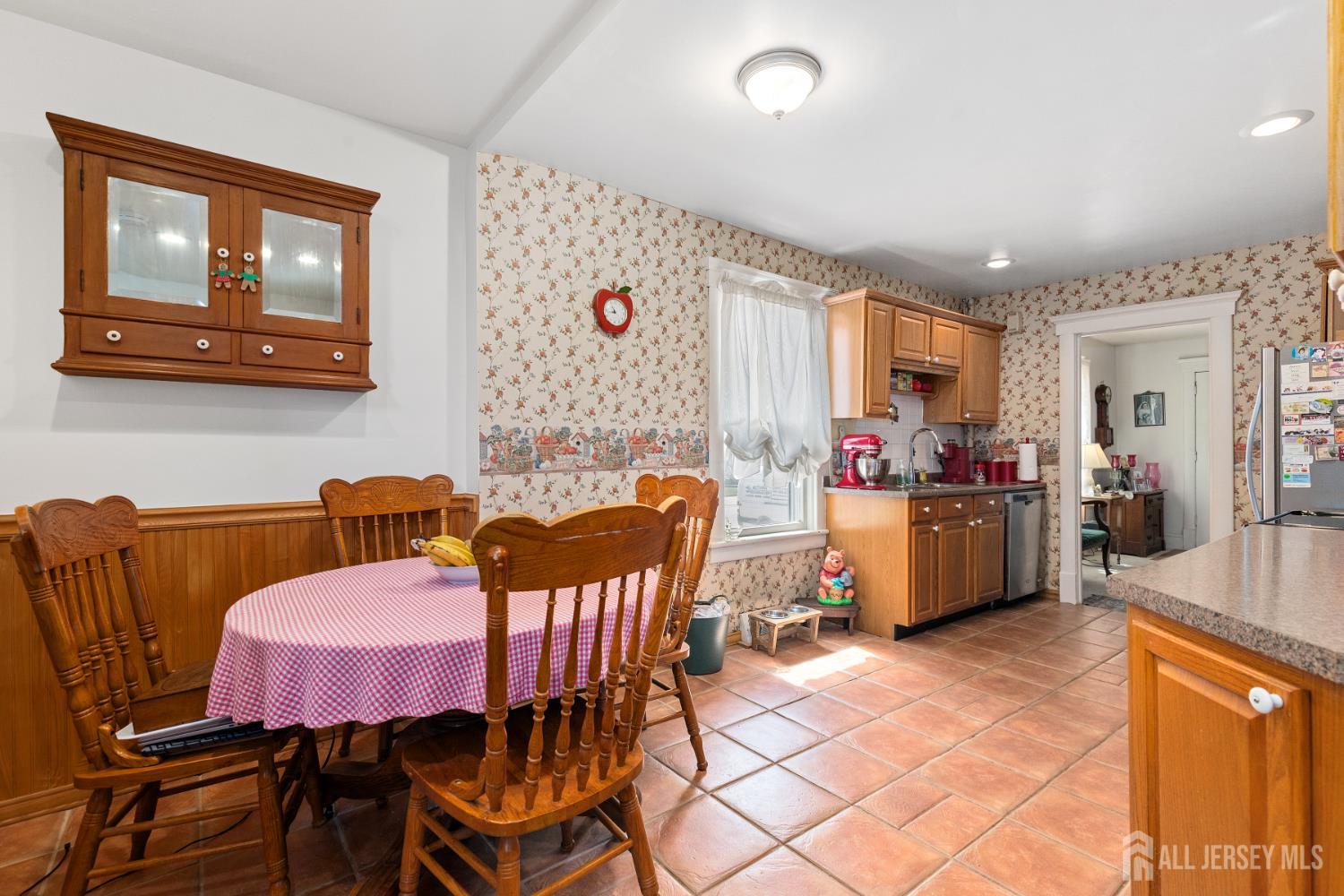 28 WILDWOOD Avenue, Fords, NJ, 08863 image 19