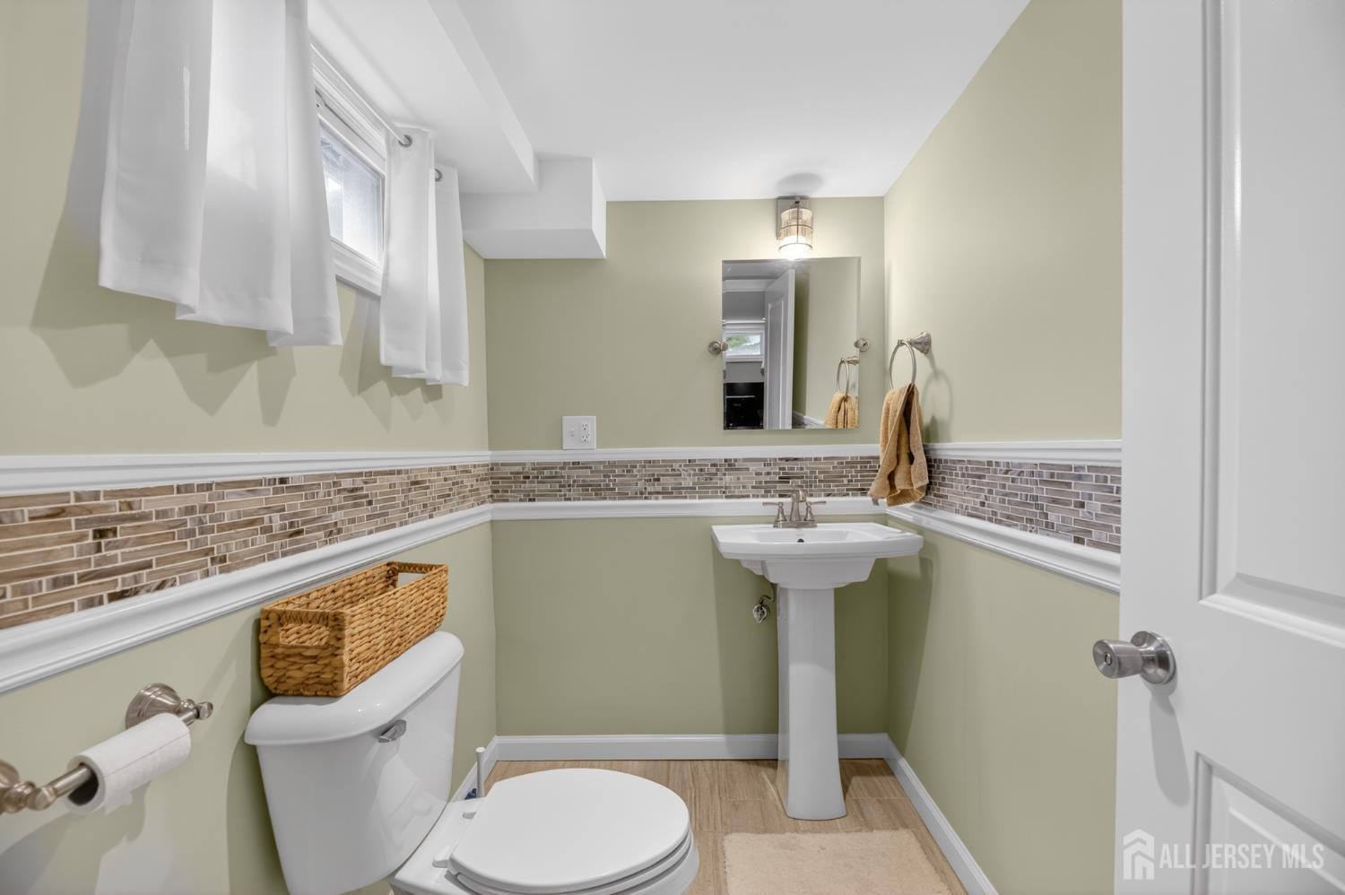 1382 Osage Road, North Brunswick, NJ, 08902 image 33