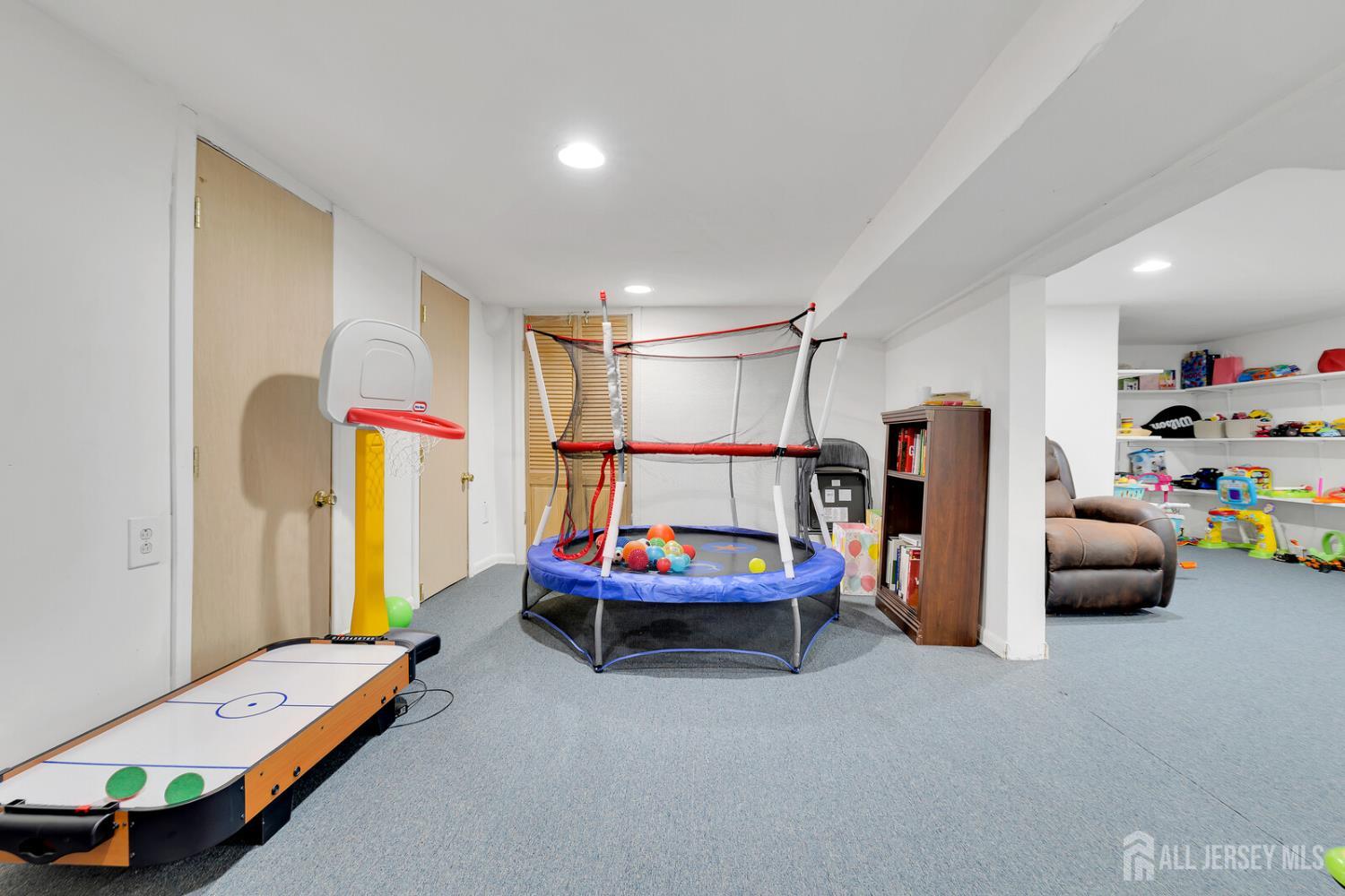 29 Tower Road, Edison, NJ, 08820 image 40