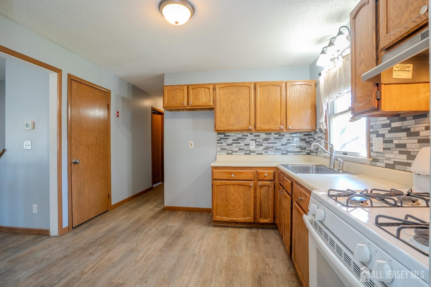 1834 Holly Road, North Brunswick, NJ, 08902 image 10