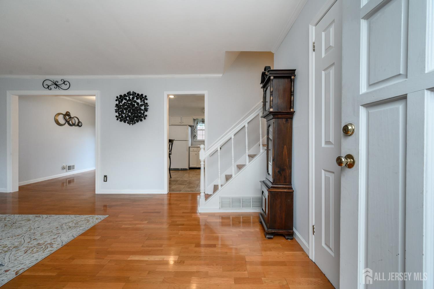 384 Maplewood Avenue Image 3