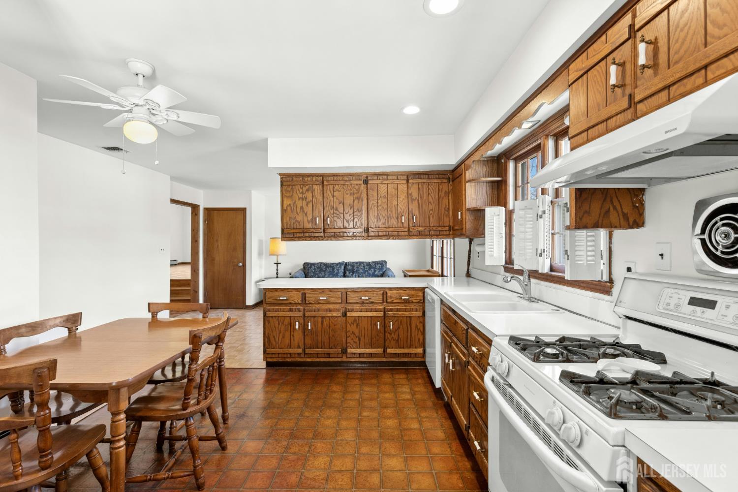 181 Demorest Avenue, Avenel, NJ, 07001 image 12