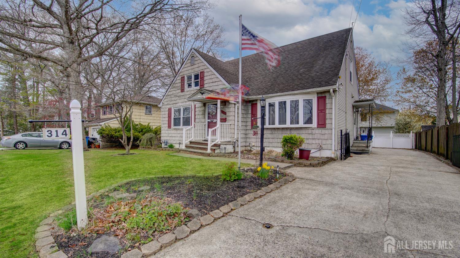 314 Adirondack Avenue Image 4