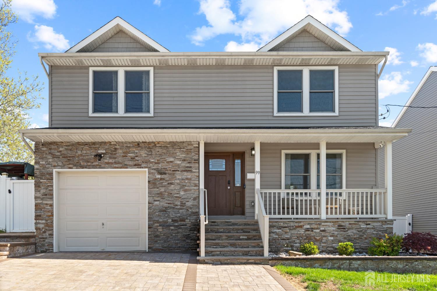 99 Clyde Avenue Image 2