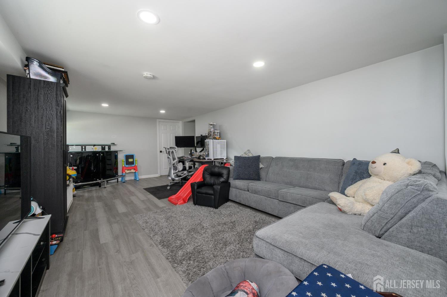 24 Half Acre Road, Jamesburg, NJ, 08831 image 16