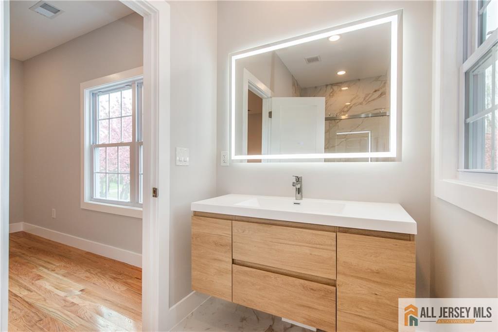 165 Normandy Drive, Piscataway, NJ, 08854 image 25