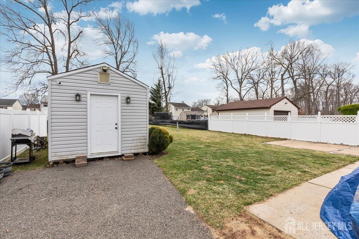 93 Inwood Avenue, Colonia, NJ, 07067 image 25