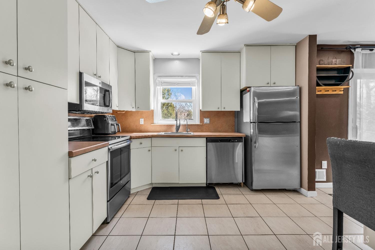 15 Rosewood Lane, Monroe, NJ, 08831 image 21