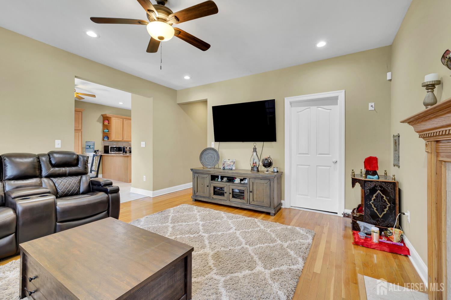 29 Tower Road, Edison, NJ, 08820 image 11