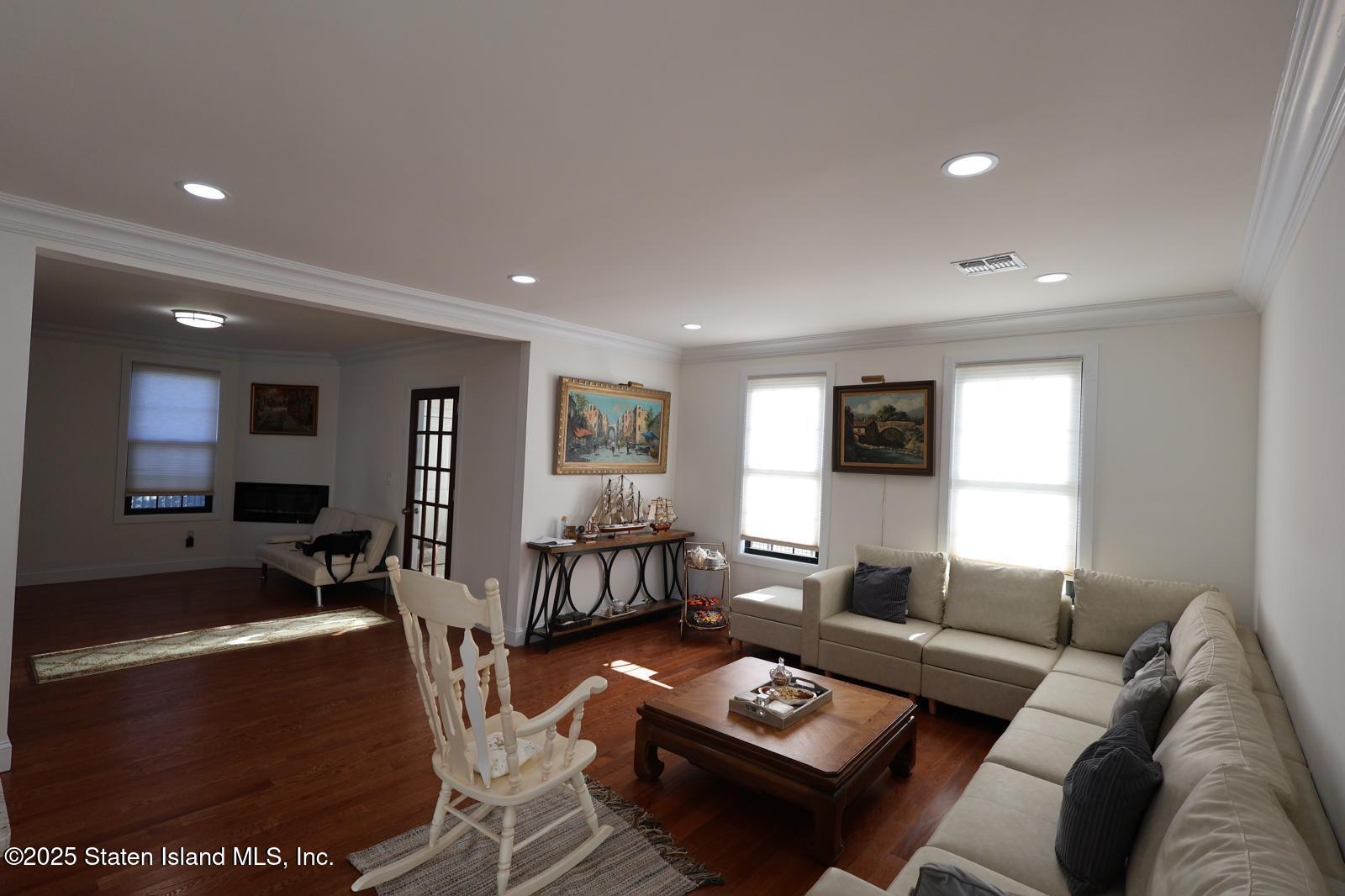 7587 Amboy Road Image 3