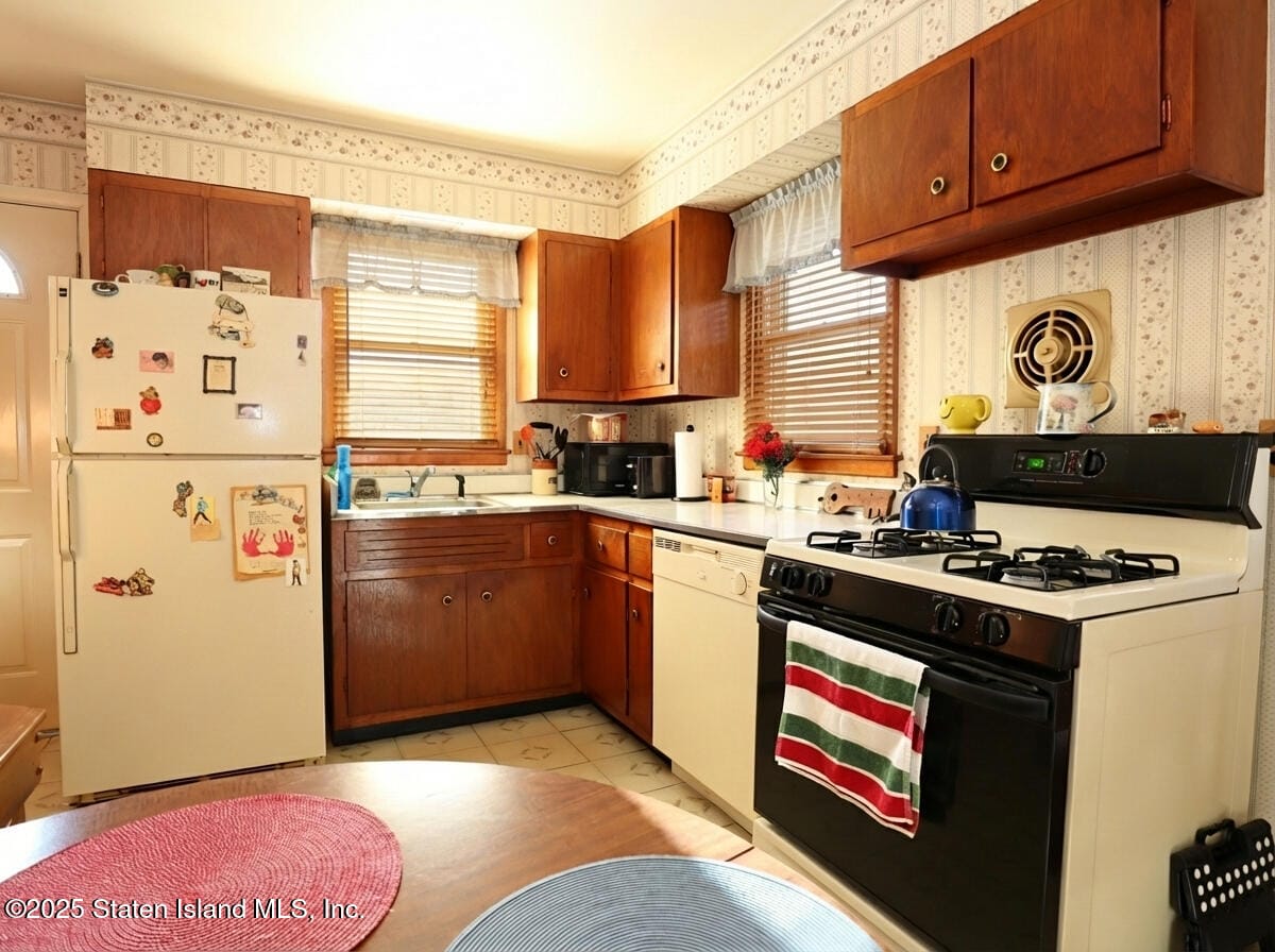 59 Almond Street, Staten Island, NY, 10312 image 7