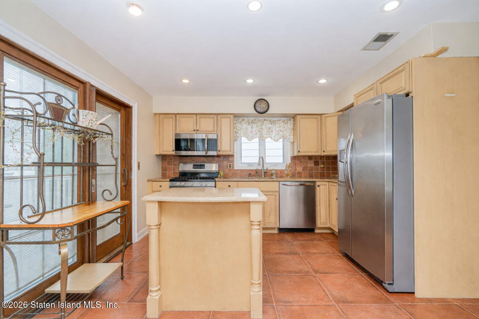 36 Ashwood Court, Staten Island, NY, 10308 image 6