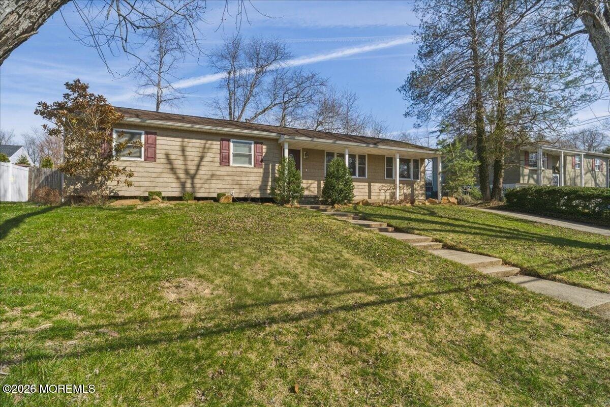 11 Neal Street Image 4